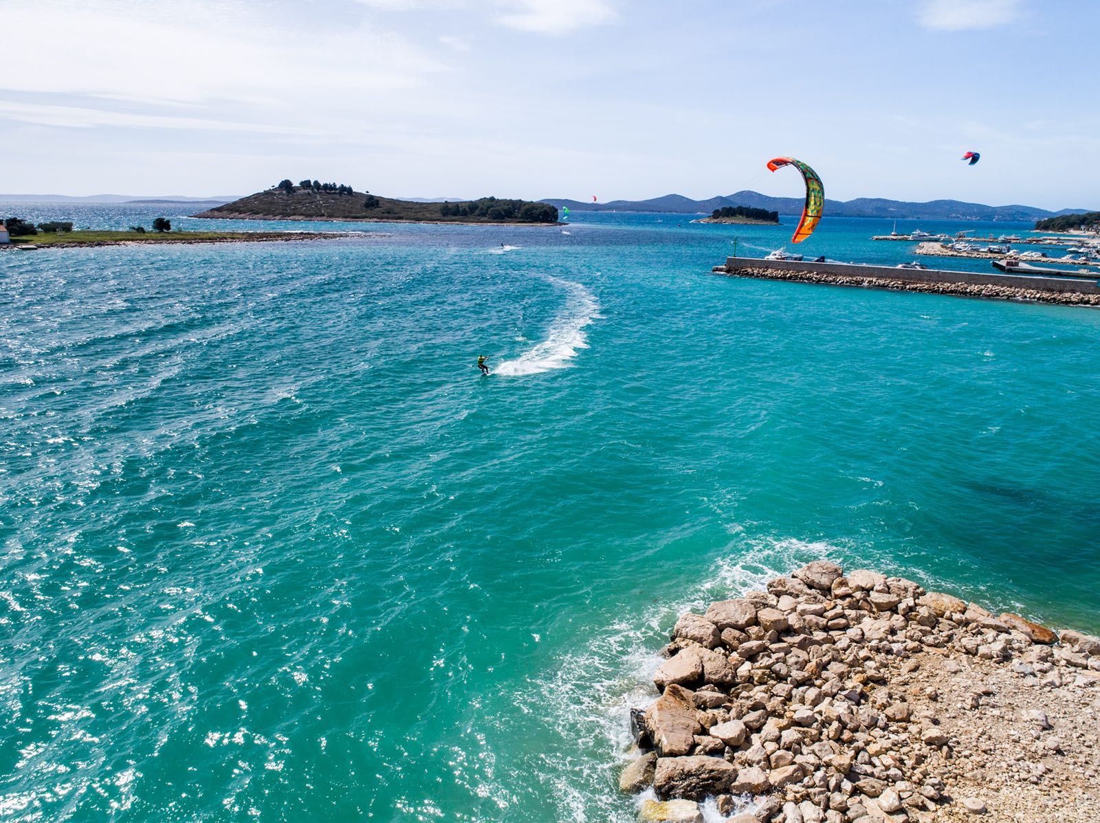 Kitesurfing
