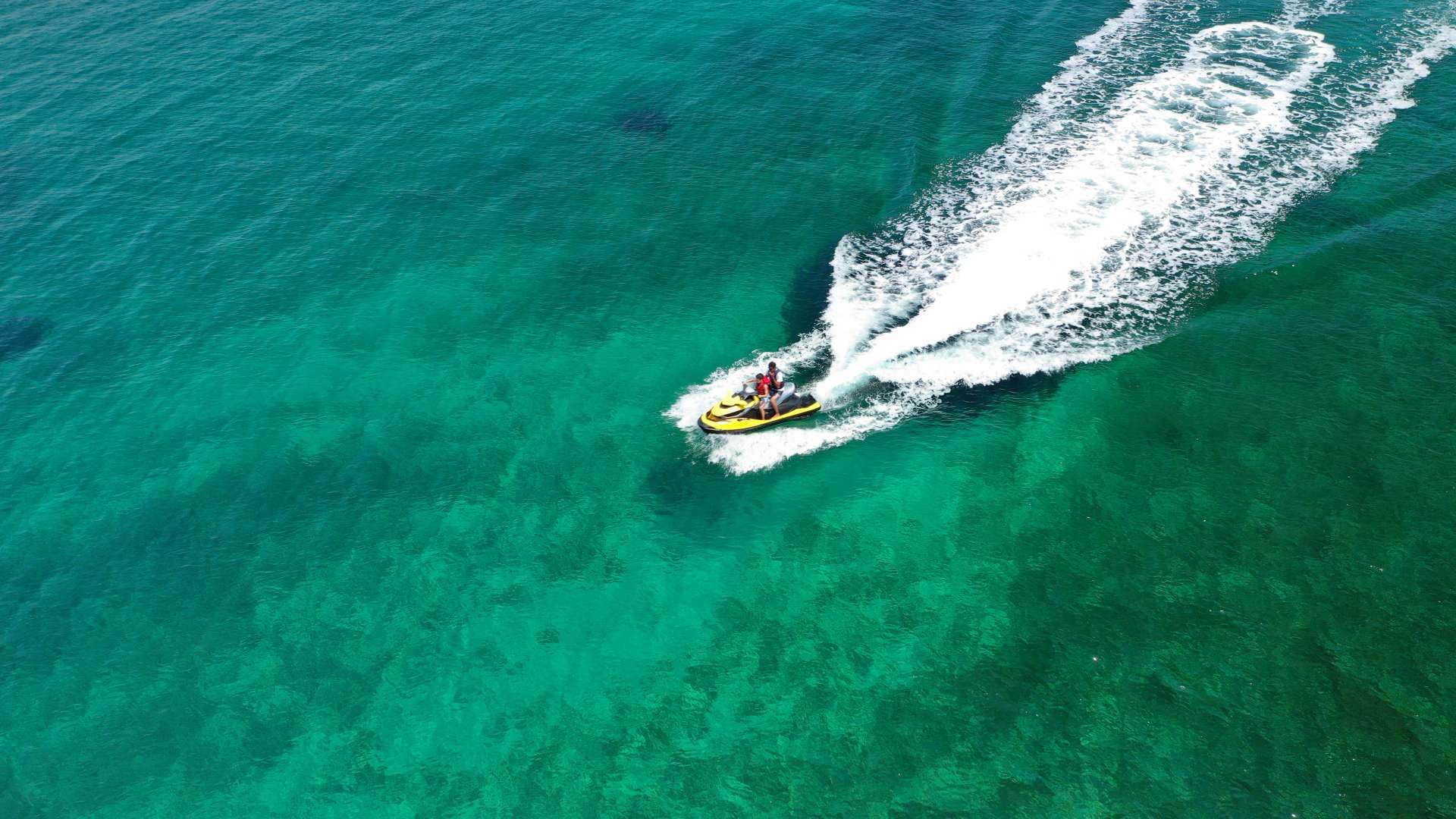 Jet ski