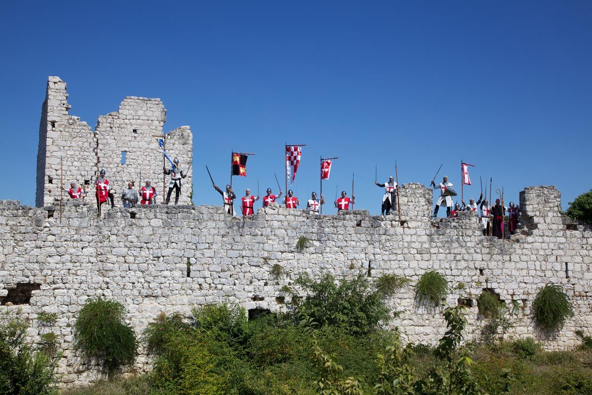 Stari grad Vrana 